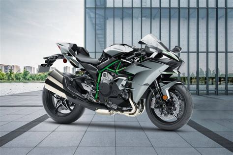 Ninja 300 Price: Check Kawasaki Ninja 300 Mileage, Images & Colors | HT ...
