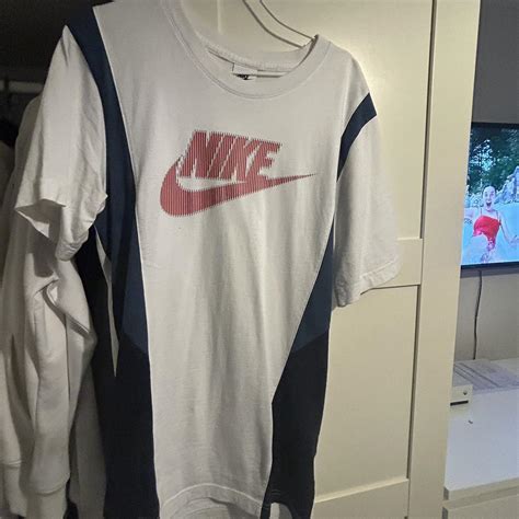 white nike shirt - Depop