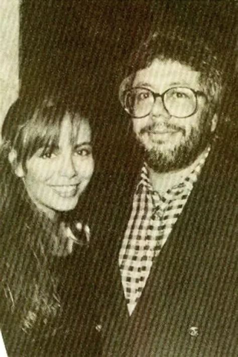 Ana Silvia Garza, mamá de Mariana Garza, externa su apoyo a Sasha Sokol