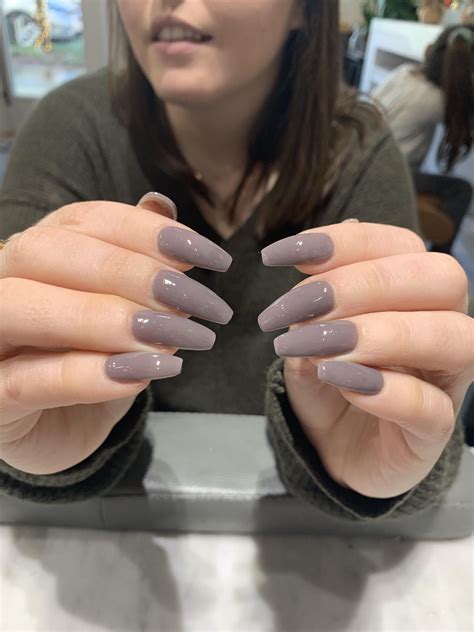 near by nail salon