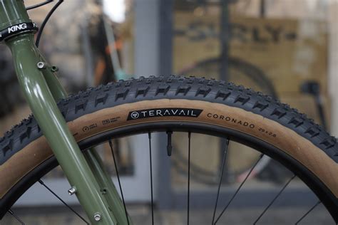 matthewcycle : SURLY KRAMPUS x CHRISKING x MOLOKO BARで納車