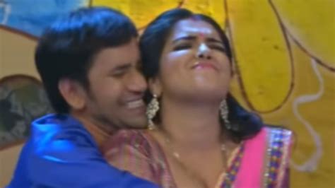 Bhojpuri gana Rajai Me Se Taki goes viral Amrapali Dubey Nirahua Best ...