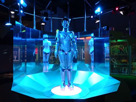 Science Museum Robot 的图像结果