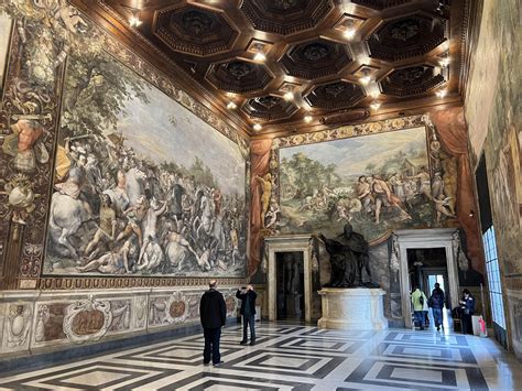 Artist depiction of Capitoline Hill in 3 stages, from the Bronze Age to the first temple on the ...