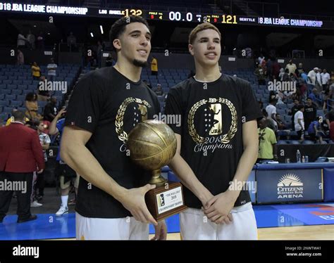 Los Angeles Ballers forward LiAngelo Ball (left) and brother and guard ...
