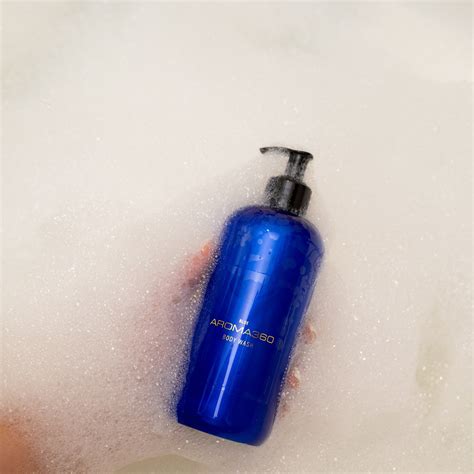 Blue Body Wash - Hotel Collection