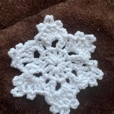 Crochet Thread Snowflake Pattern 的图像结果