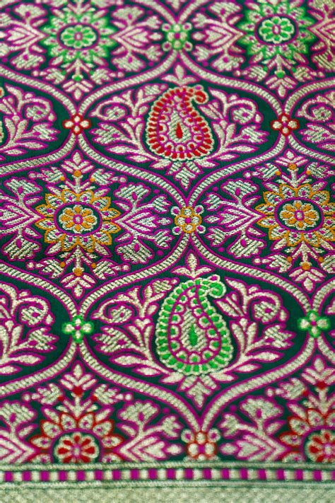 Meenakari Bottle Green Saree – Umay Benaras