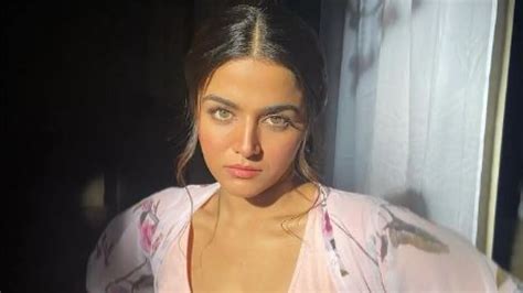 Wamiqa Gabbi describes her surreal dream!