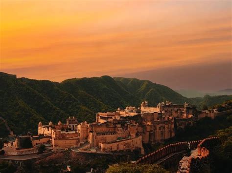 Book Your Chittorgarh Tour Package from Udaipur – Best Deals Available