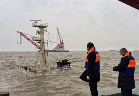辽宁大连两货船沉没、一渔船侧翻，12人全部获救_京报网