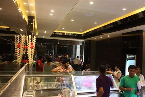 MRS BECTOR'S CREMICA, Ludhiana - Restaurant Reviews, Phone Number ...