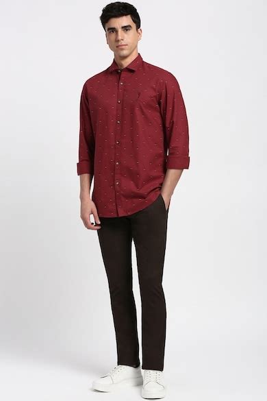 Buy Men Maroon Slim Fit Embroidered Full Sleeves Casual Shirt Online ...