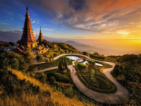 泰国旅游景点清迈古城风景高清图片 清迈古城景点真实照片_配图网