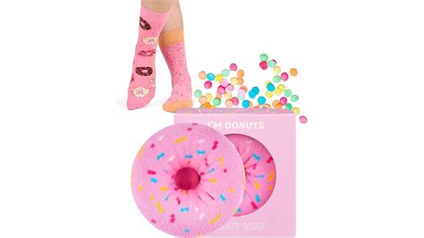 Regalar calcetines nunca fue tan divertido: convierte este simple ...