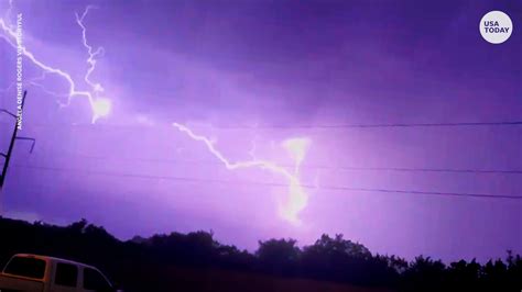 Texas storms: Severe thunderstorms bring lightning, power outages