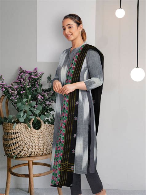 AEVUM - Handloom Sarees, Jewelry & Dress Material Online