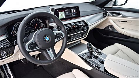 2018 BMW 5-Series 530d Touring | Interior
