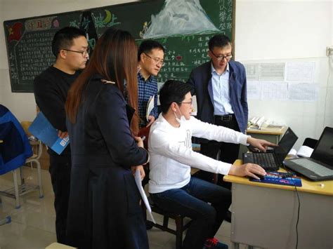 扬州市教育局对仪征二中高三飞行视导_教学