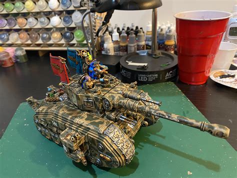 Rogal Dorn Main Battle Tank with female crew : r/40k