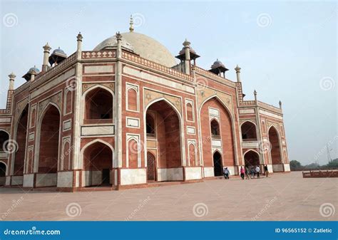 Humayuns Tomb, Delhi editorial photography. Image of grave - 96565152