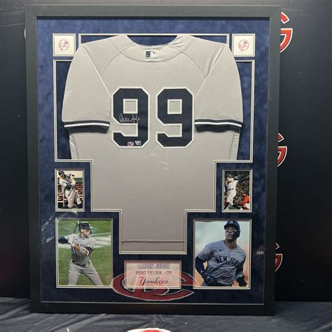 Aaron Judge Autographed Memorabilia | Signed Photo, Jersey ...