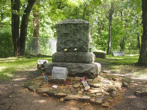 Bachelor’s Grove Cemetery (Or, I Ain’t Afraid of No Ghost) | Been There ...
