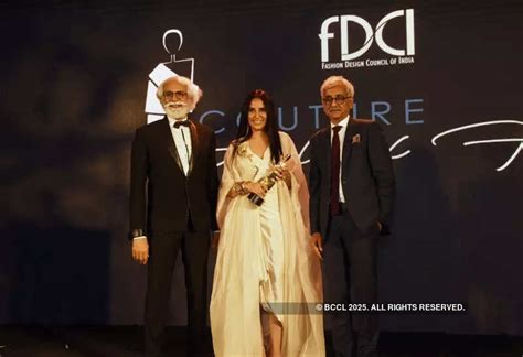 FDCI Couture Hall of Fame: Fashion designers and choreographers ...