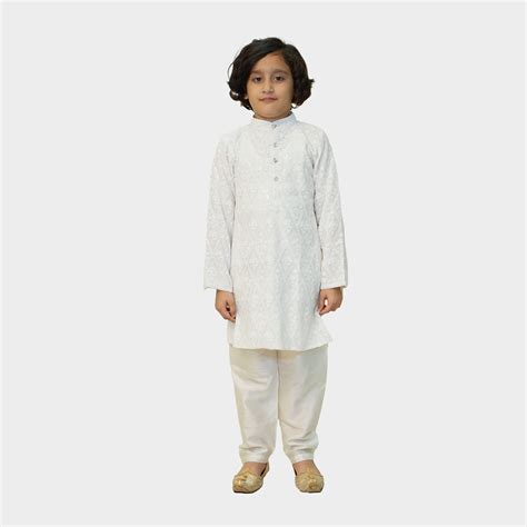 White Embroidered Georgette Kurta Pajama Set – folkcultureclothing