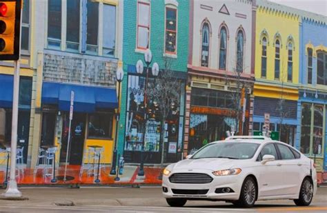 Ford tests autonomous vehicles in full-scale simulated urban ...