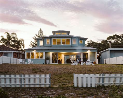 The Best Beach Houses In NSW To Book This Summer - The Urban List - AKT ...