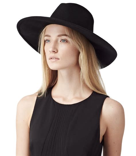 Types Of Wide Brimmed Hats