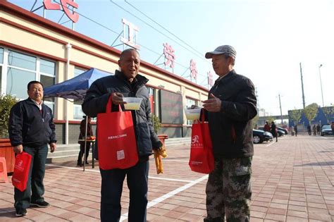 河北省首家农民工劳务市场在沧州开业