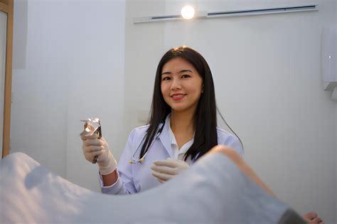 Bleeding After Pap Smear: What’s Normal & When to Worry