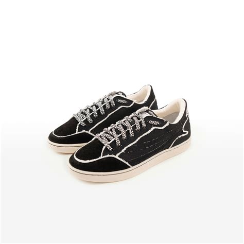 Gully Labs sneakers - homegrown handmade Indian sneakers