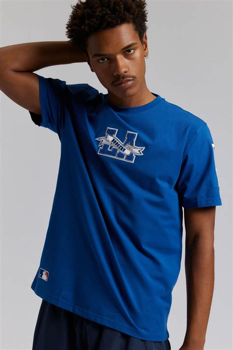 Pro Standard MLB Los Angeles Dodgers Team Logo Embroidered Tee | Urban ...