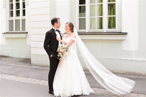 Timeless Classic German Wedding Dress: Elegance Rooted in Tradition