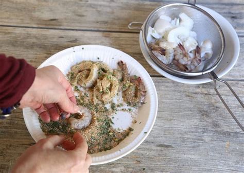 Shrimps and calamari au gratin: the recipe for a fragrant dish