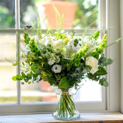 Grand ~ Graceful Lily & Roses Bouquet