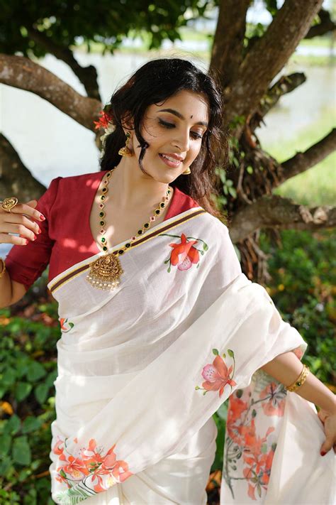 Maroon Puliyilakara Saree with Handpainted Gulmohar Flowers – Byhand