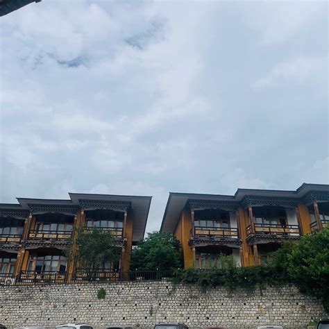TENZINLING RESORT (Paro) - Hotel Reviews, Photos, Rate Comparison ...