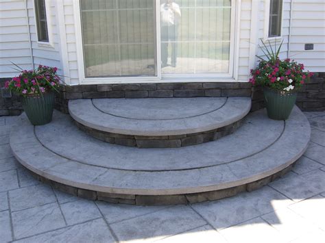 Concrete Patio Steps Ideas for a Functional and Aesthetic Appeal ...