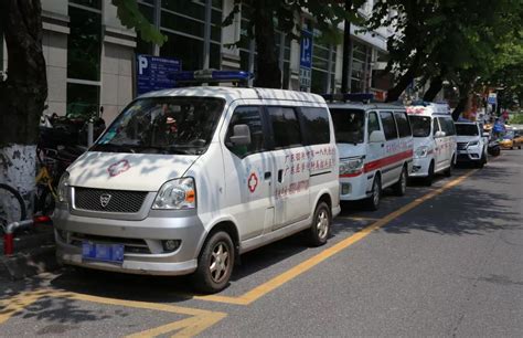 广州120救护车中心提供长途跨省救护车接送病人转院出院_服务