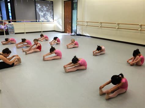 Ballet CAHA Russian Class 的图像结果