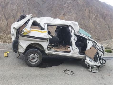 6 killed in road accident in Ladakh, many injured: Indian Army airlifts ...