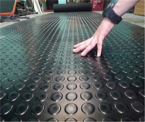 Amazon.com: Heavy Duty Garage Floor Runner & Protector Mat - Slip ...