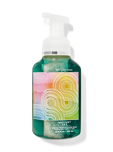 FOAMING SOAPS online | Bath & Body Works