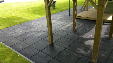 Grey Outdoor Rubber Tiles
