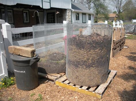 Backyard Composting Basics: A Cheatsheet - Rodale Institute