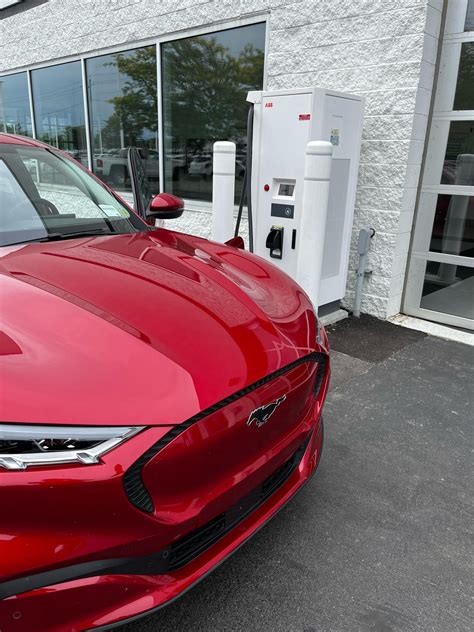 Robert Basil Buick GMC | Orchard Park, NY | EV Station